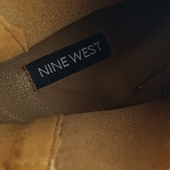 Nine West Womens Size 8 Chelsea Heel Boots Natural Brown Suede Boots New Fashion - Picture 16 of 16